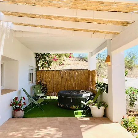 Casa Flor De La Vida By Delucaco Сasa de vacaciones